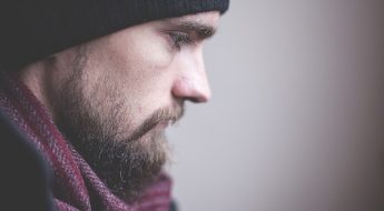 Barbe incomplète ou clairsemée 5 erreurs à ne pas commettre