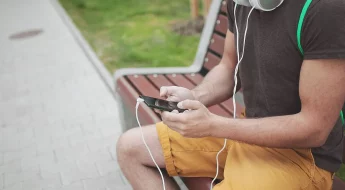 Quel style de t-shirt choisir pour l'été 2023