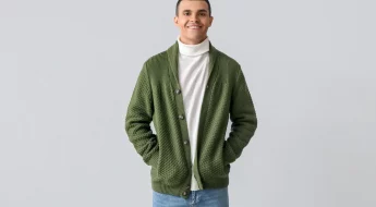 porter un gilet en cachemire pour homme avec style