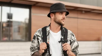 Comment bien choisir son bob homme pour cet été