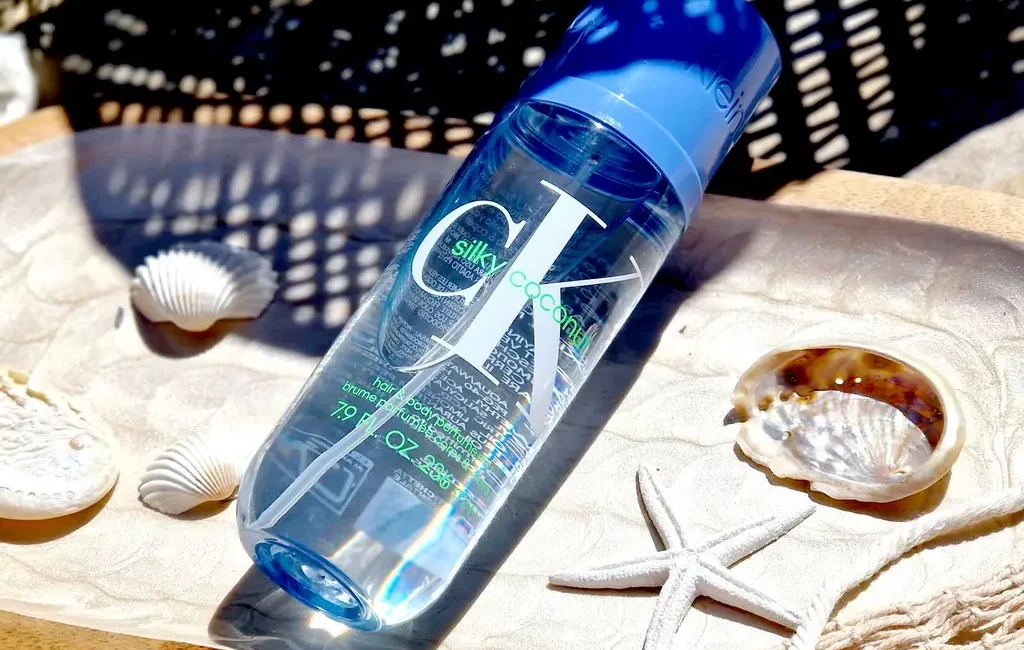Silky Coconut Calvin Klein