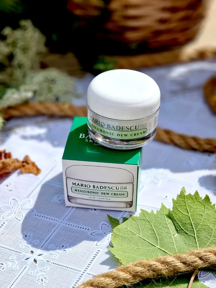 Soins contours des yeux